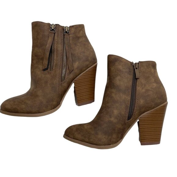 Journee Ankle Booties Shoe Women's 7‎ Brown Zipper-Accent Block-Heel NEW - Picture 2 of 8
